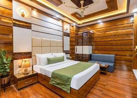 OPO Essential RODALI , Karol Bagh 4
