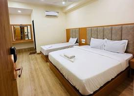 HOTEL BREEZE BAY 5