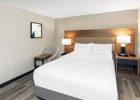 Candlewood Suites TOPEKA WEST by IHG 5