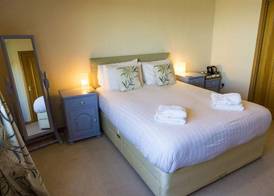 Old Pier Cottage B&B 5