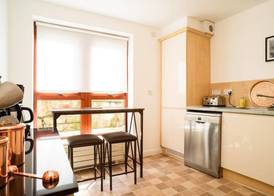 JOIVY Gorgeous Stockbridge Apt With Underground Parking 2
