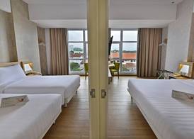 Whiz Prime Hotel Basuki Rahmat Malang 5