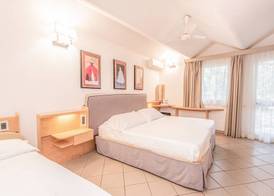 Hotel with private beach in San Vincenzo 4