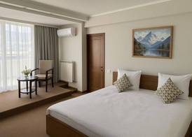 Yerevan Resident Hotel 3