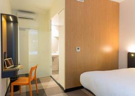 easyHotel Brussels City Centre 5