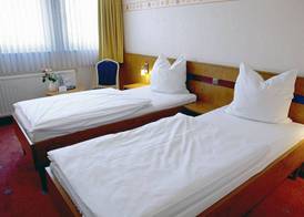 AVALON Hotelpark Königshof 4