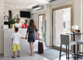 Noah Beach Hotel 2
