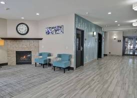 Sleep Inn & Suites Washington near Peoria 2