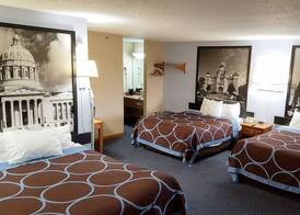 Super 8 by Wyndham O'Fallon MO/St. Louis Area 5