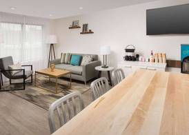 WoodSpring Suites Seattle Tukwila 3