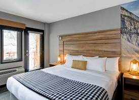 Canalta Lodge Banff 2