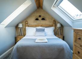 Farnley Tower Guesthouse 4