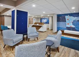 Holiday Inn Express & Suites Eden Prairie - Minneapolis by IHG 3