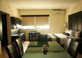 Hotel El Camino Inn & Suites 4