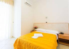 Hotel Favorita Easy Stay B&B 3