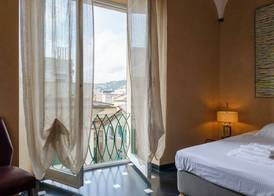 JOIVY Exclusive Flat for 7 near Cathedral of Genoa 2