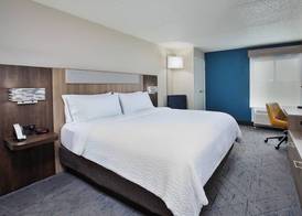 Holiday Inn Express & Suites Eden Prairie - Minneapolis by IHG 5
