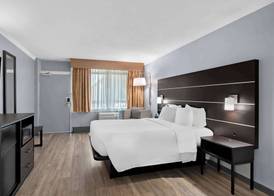 Brandywine Valley Inn SureStay Plus by Best Western 4