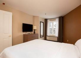 Holiday Inn Express & Suites TREMBLANT by IHG 4
