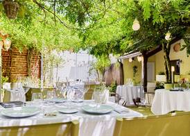 Logis Hôtels Restaurant La Mère Hamard 5