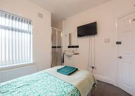 OYO The Pickering Park Hotel 5