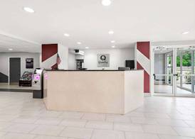 Quality Inn Merrimack - Nashua 3