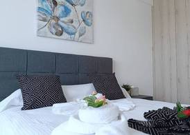 Larvella Estia Luxury Suites 3