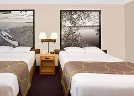 Super 8 by Wyndham St. James 4