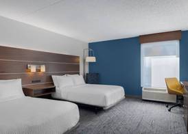 Holiday Inn Express & Suites BENTONVILLE by IHG 4