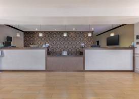 Best Western Plus Miami Airport North Hotel & Suites 2