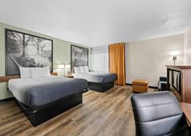 Super 8 by Wyndham Alexandria MN 5