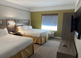 Holiday Inn Express & Suites SAN DIMAS by IHG 2