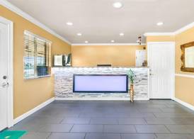 Americas Best Value Inn and Suites Siloam Springs 3