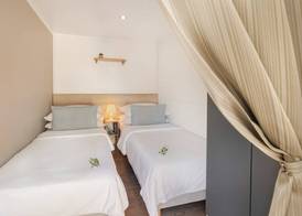 Waterman Beach Village 3