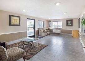 Super 8 by Wyndham Somerset 4