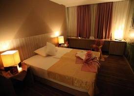 Hollywood Hotel 5