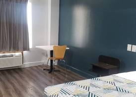 Motel 6-Hesperia, CA - West Main Street I-15 3