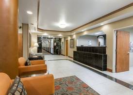 Days Inn & Suites by Wyndham Fort Pierce I-95 2