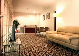 De Luxe Hotel 2