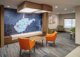 Holiday Inn Express & Suites FAIRMONT by IHG 3