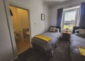 THE EARN HOTEL 4