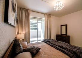 Yogi - Marina Marvel Luxurious 1BR Apt at Al Shera Tower 3