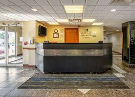 Quality Inn & Suites Bristol North 3
