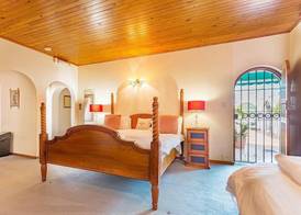 Bay Tree Guest House 5