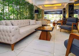 Miss Cleopatra Hotel 5