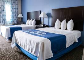 Econo Lodge 4