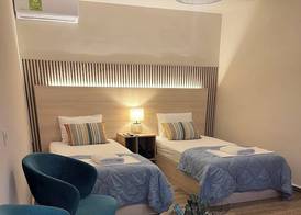 Garden Square Inn 2