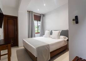 Hostal La Costa 5