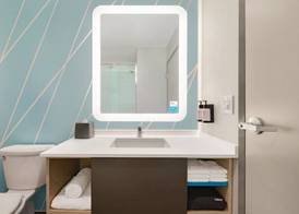 avid hotel RICHMOND NORTH - ASHLAND by IHG 4