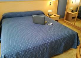 Hotel J. Balmes Vic 3